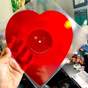 MAYER HAWTHORNE Just Ain't Gonna Work Out 10" VINYL Heart Shaped Stones Throw